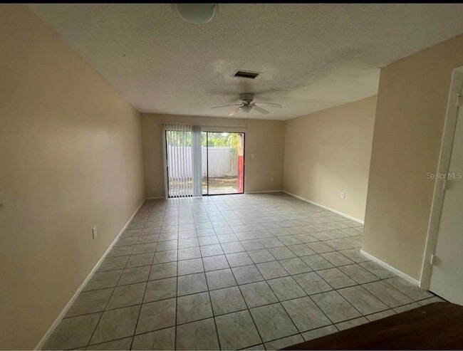 890 Mecca Dr in Sarasota, FL - Building Photo - Building Photo