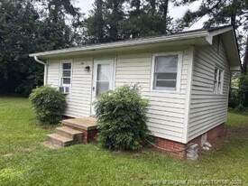 4966 Robin St in Fayetteville, NC - Building Photo