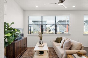 1893 Notre Dame Blvd in Chico, CA - Building Photo