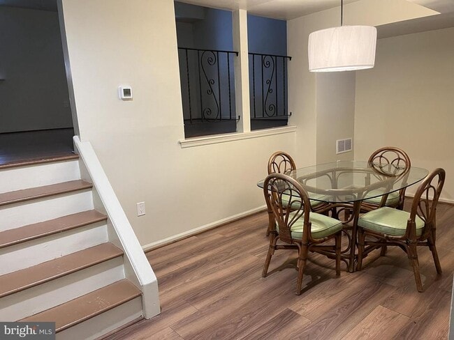 185 Stirling Ct in West Chester, PA - Building Photo - Building Photo