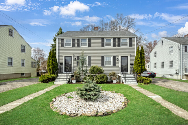 686 Reef Rd