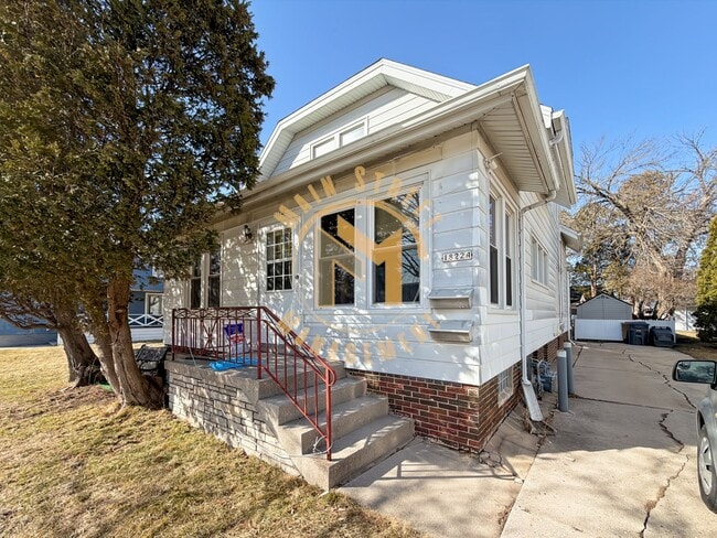 property at 1822 Superior Ave