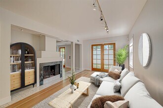 2346 Dunstan Rd in Houston, TX - Building Photo - Building Photo