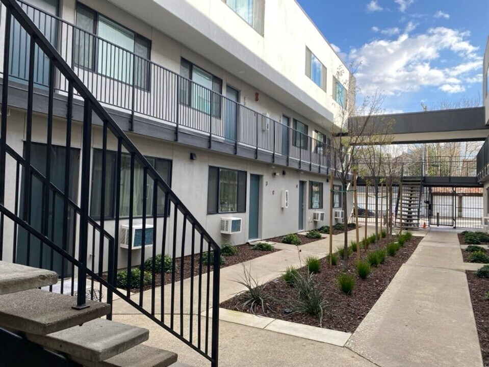1223 E St in Sacramento, CA - Building Photo