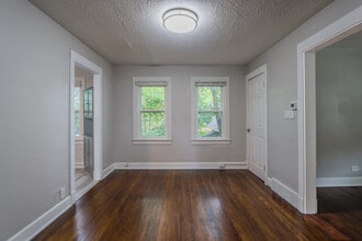 3239 Clague Rd in North Olmsted, OH - Building Photo - Building Photo