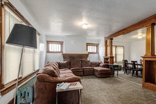 1136 Frye Ave in East Lansing, MI - Foto de edificio - Interior Photo