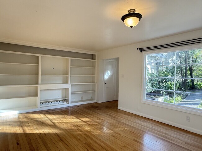 223 The Alameda in San Anselmo, CA - Building Photo - Building Photo