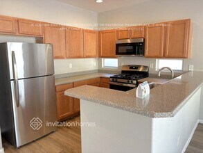 720 Easter Lily Pl in Henderson, NV - Building Photo - Building Photo