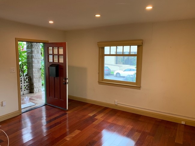 307 6th Ave in Los Angeles, CA - Foto de edificio - Building Photo