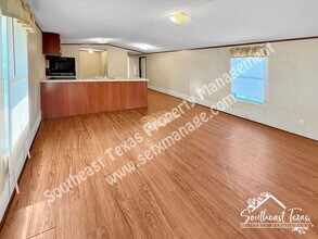 5575 Bubba Rd in Orange, TX - Building Photo - Building Photo