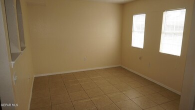 3533 Oasis Dr in El Paso, TX - Building Photo - Building Photo