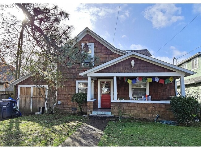 property at 962 E 23rd Ave