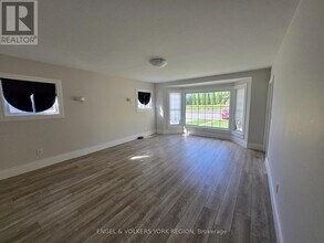 279 Blake St in Barrie, ON - Building Photo - Building Photo