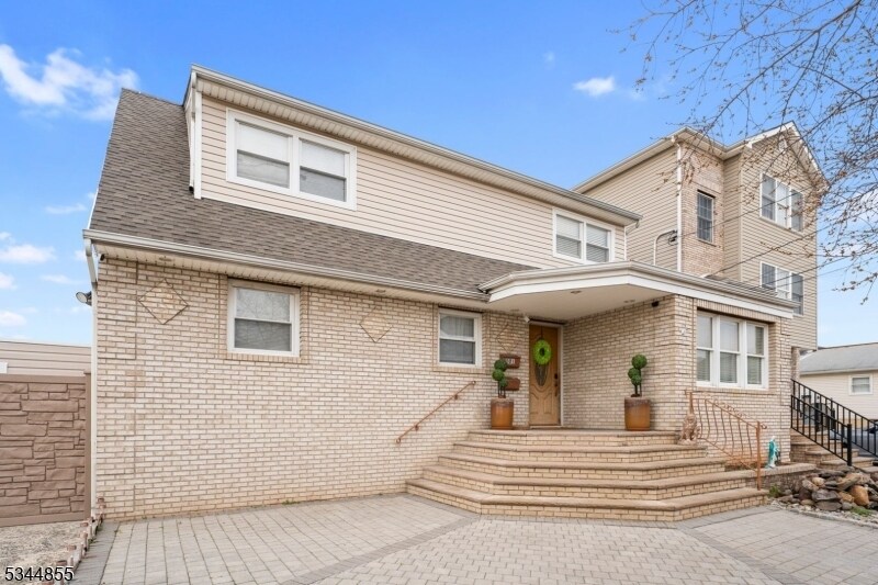 501 Niles St in Elizabeth, NJ - Building Photo