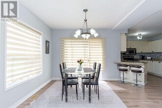11 Nina Pl in Brampton, ON - Building Photo - Building Photo