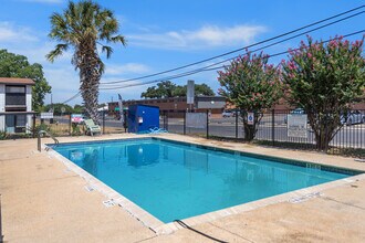 The Townes Townhomes in San Antonio, TX - Foto de edificio - Building Photo