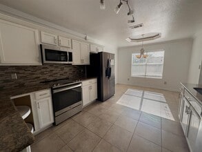 3806 Fieldcrest Dr in Killeen, TX - Building Photo - Building Photo