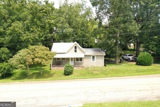 135 Airport Rd in Baldwin, GA - Building Photo - Building Photo