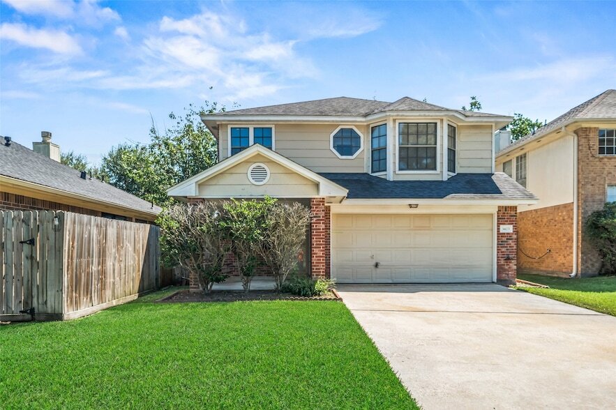 3423 Berry Grove Dr in Spring, TX - Building Photo
