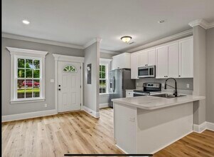 10 Old Courthouse Way, Unit Unit A in Crawfordville, FL - Building Photo - Building Photo