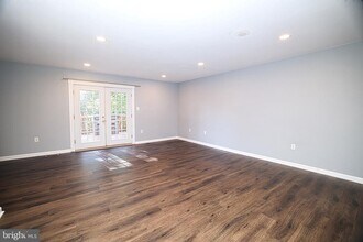 14436 Whisperwood Ct in Montclair, VA - Building Photo - Building Photo