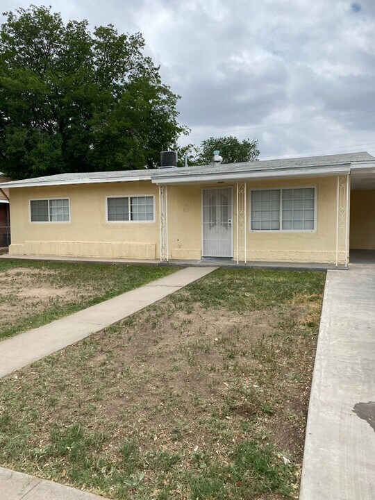 901 N Orchard Ave in Roswell, NM - Building Photo
