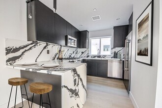1225 N June St in Los Angeles, CA - Building Photo - Building Photo