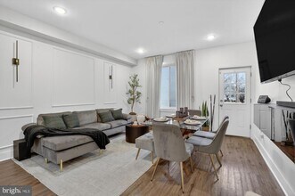 2333 Jasper St in Philadelphia, PA - Building Photo - Building Photo