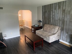 449 E Garrison St in Bethlehem, PA - Building Photo - Building Photo