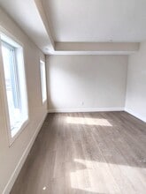 19-19 Peter St in Kitchener, ON - Building Photo - Building Photo