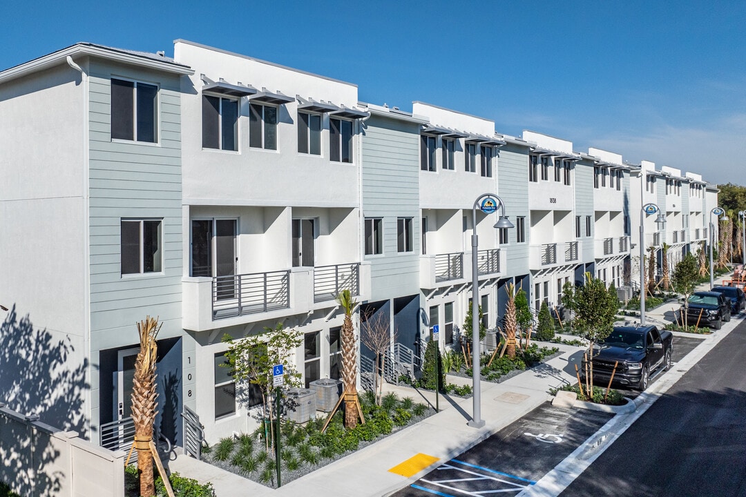 The Addison in Palmetto Bay | Townhomes in Palmetto Bay, FL - Building Photo