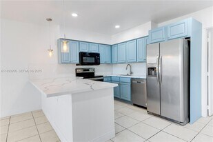 821 NW 41st St in Fort Lauderdale, FL - Building Photo