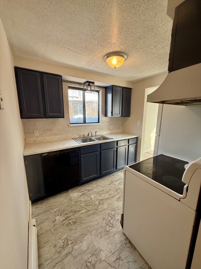 156 Melrose St, Unit 4