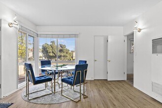 2463 Federal Ave in Los Angeles, CA - Foto de edificio - Building Photo