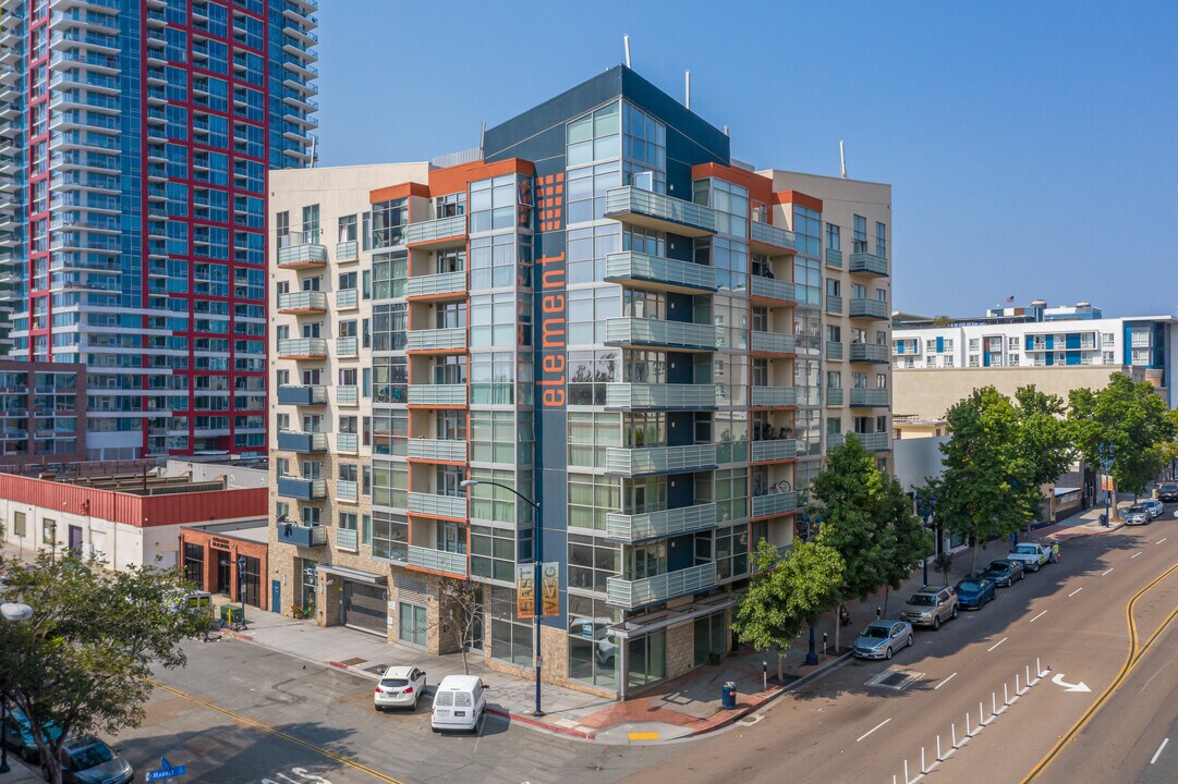 Element in San Diego, CA - Building Photo