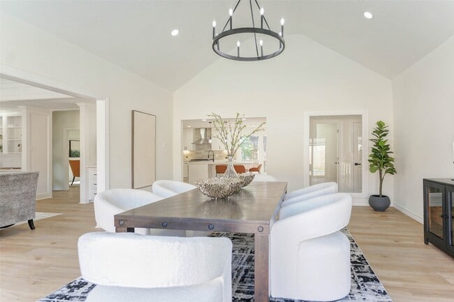 11618 Lakeside Pl Dr in Houston, TX - Building Photo - Building Photo