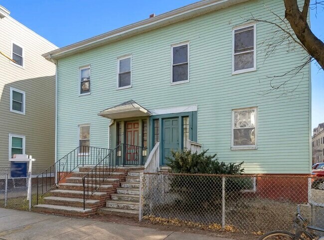 64 Elm St in Cambridge, MA - Building Photo - Building Photo