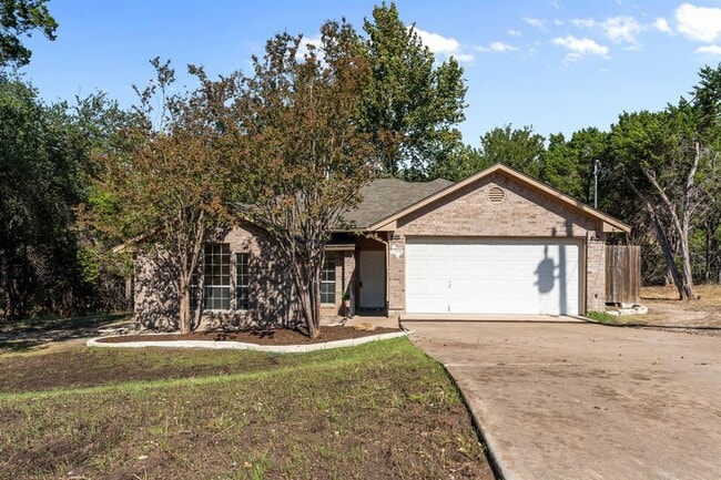 7704 Plateau Cove in Lago Vista, TX - Building Photo - Building Photo