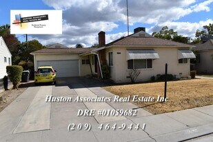 182 W Essex St in Stockton, CA - Building Photo