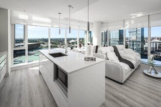 1188 3 St SE in Calgary, AB - Building Photo - Building Photo