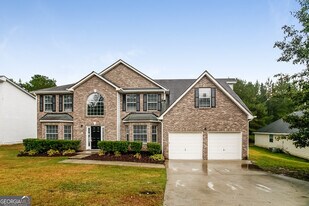 6854 Fireside Ln in College Park, GA - Building Photo
