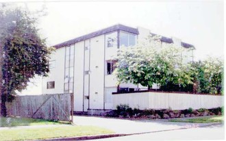 West Seattle Satellite Apartments