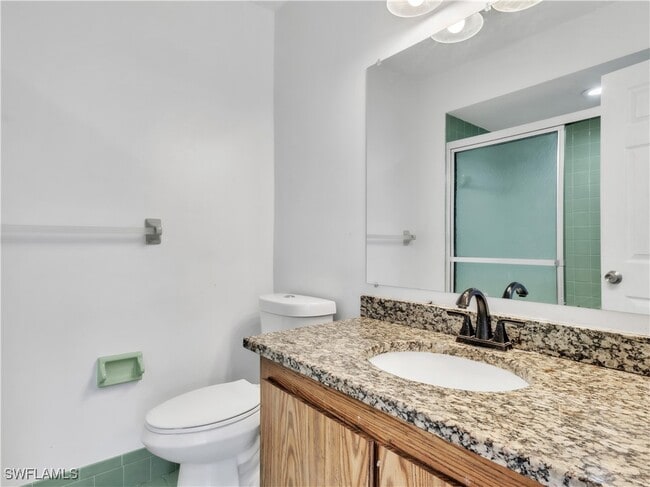 property at 624 SE 12th Ct