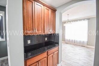 9434 Winterberry Dr in West Des Moines, IA - Building Photo - Building Photo