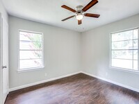 10315 Envoy St photo'