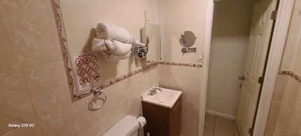 3180 Fish Ave in Bronx, NY - Building Photo - Building Photo