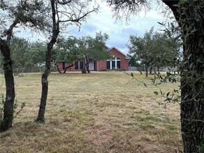 10501 Hill Country Skyline in Dripping Springs, TX - Building Photo - Building Photo