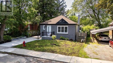 74 W 3rd St in Hamilton, ON - Building Photo - Building Photo