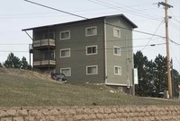 438 Montgomery St in Custer, SD - Foto de edificio - Building Photo