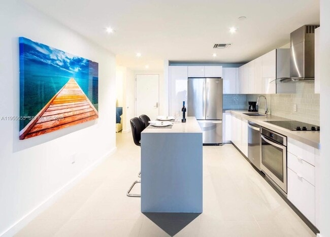 1600 NE 1st Ave in Miami, FL - Foto de edificio - Building Photo